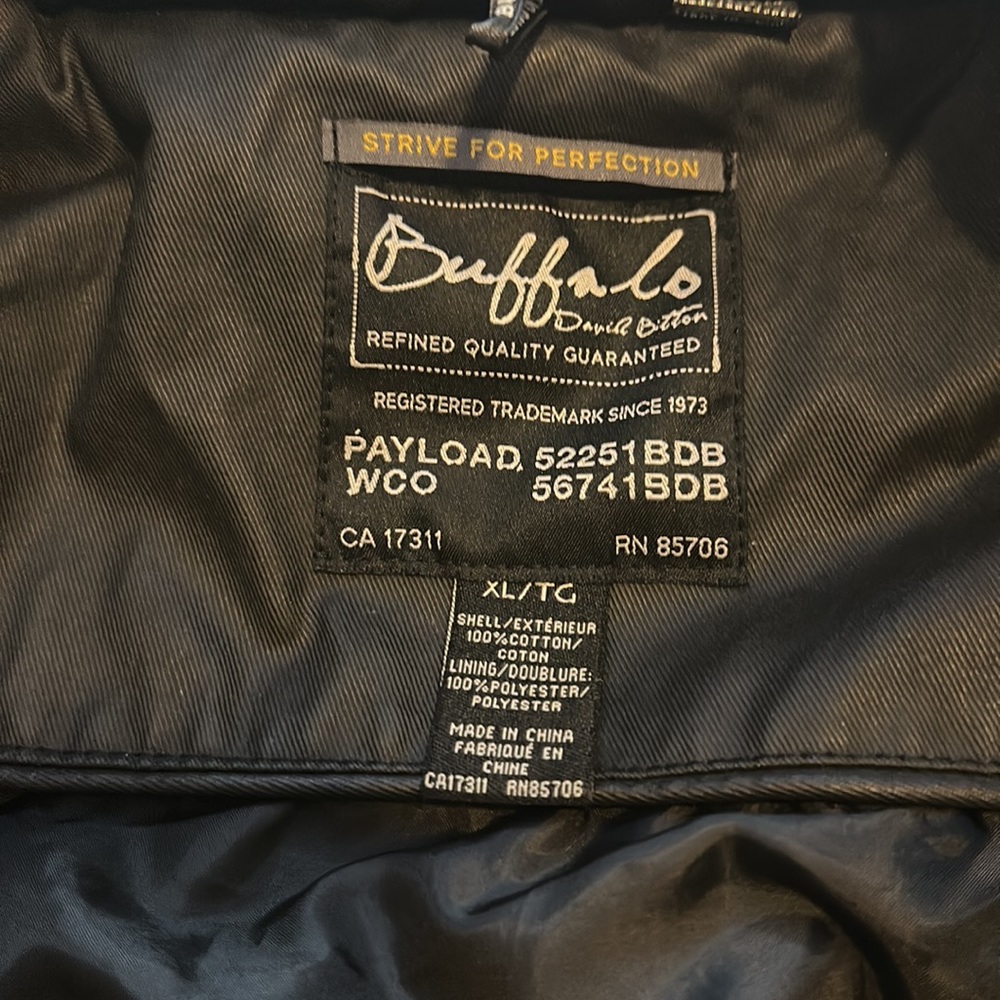Men’s black jacket! - Picture 8 of 10